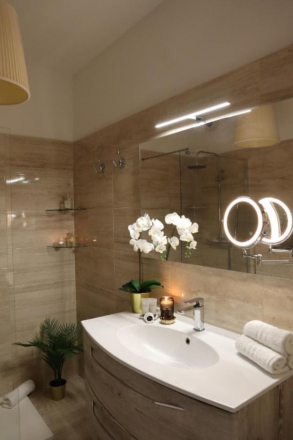 A Casa Tua Apartment Bologna Bagian luar foto